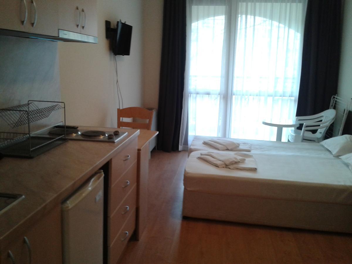 Hotel Seasons 3 Sluneční pobřeží Exteriér fotografie