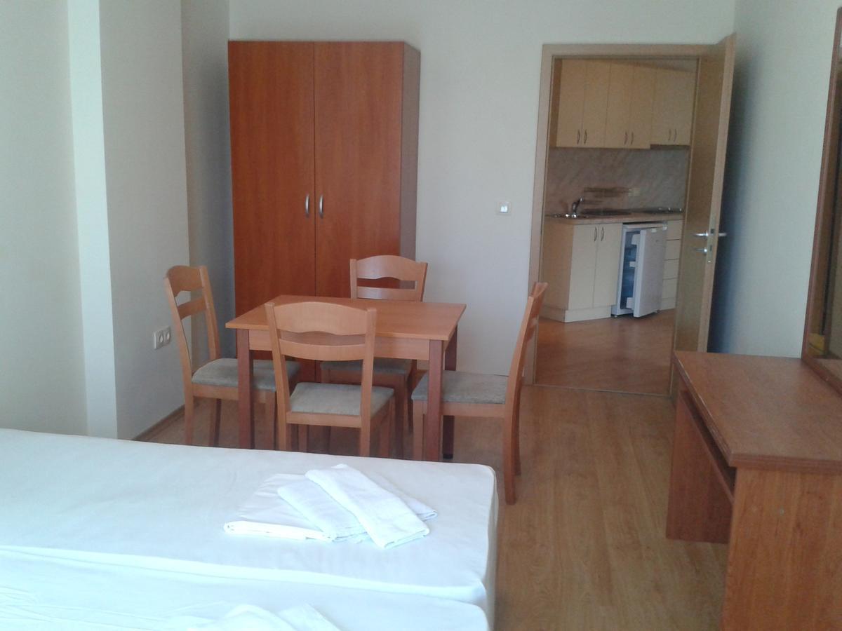 Hotel Seasons 3 Sluneční pobřeží Exteriér fotografie